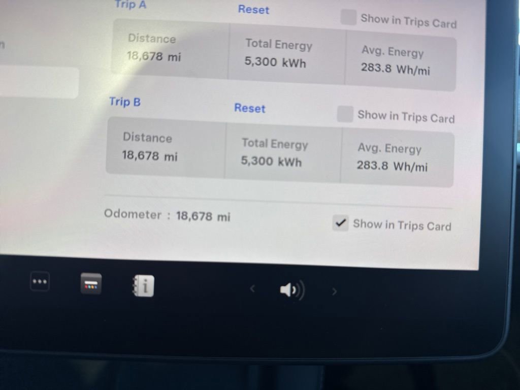 Used 2024 Tesla Model Y Long Range image 26