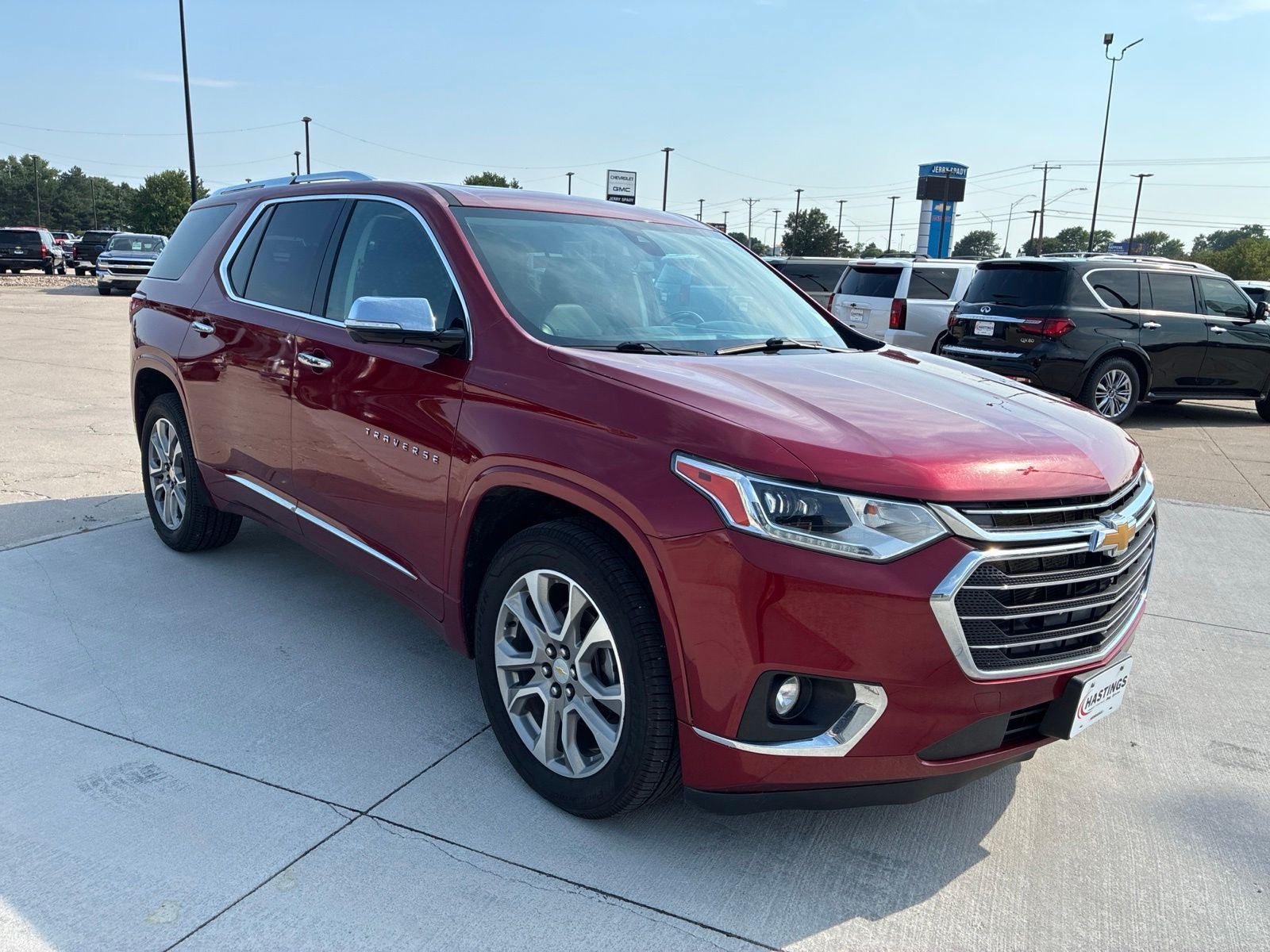 Used 2020 Chevrolet Traverse Premier AWD/4WD image 9