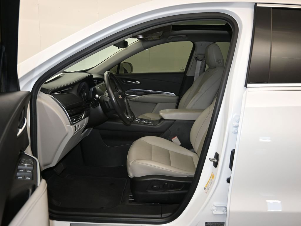 Used 2019 Cadillac XT4 Luxury FWD image 20