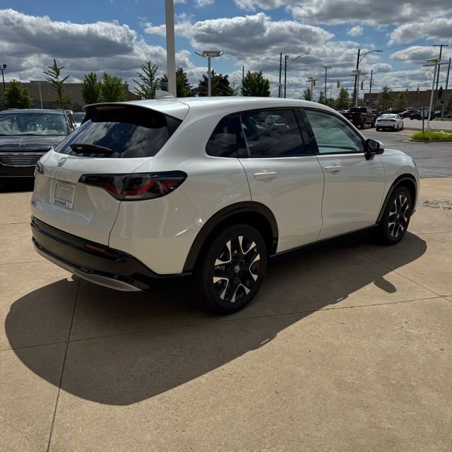 New 2026 Honda HR-V EX-L image 3
