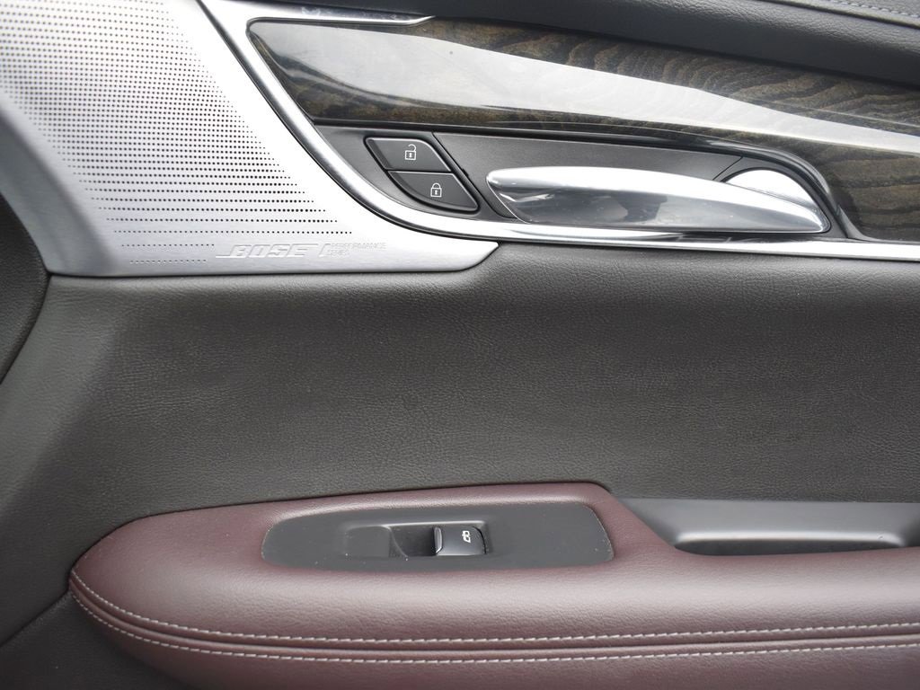 Used 2022 Cadillac XT6 Premium Luxury w/ Technology Package image 36