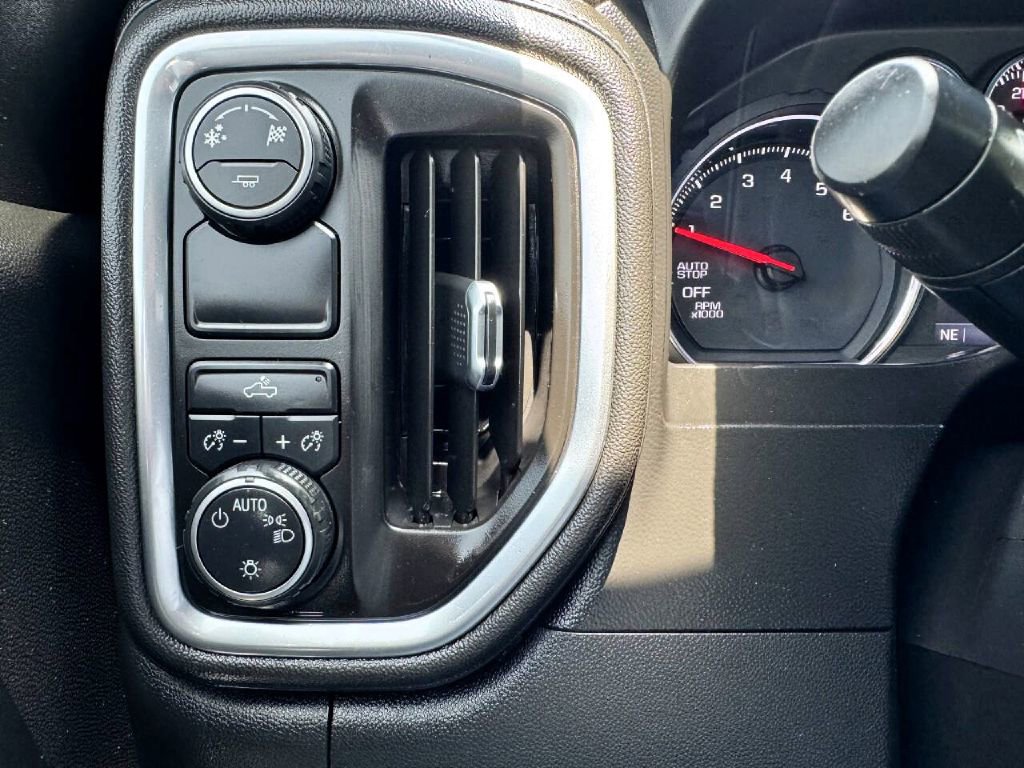 Used 2019 Chevrolet Silverado 1500 LT w/ All-Star Edition image 19