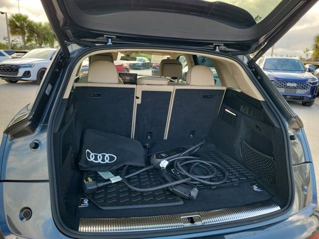 Certified 2023 Audi Q5 e Prestige w/ Prestige Package image 8