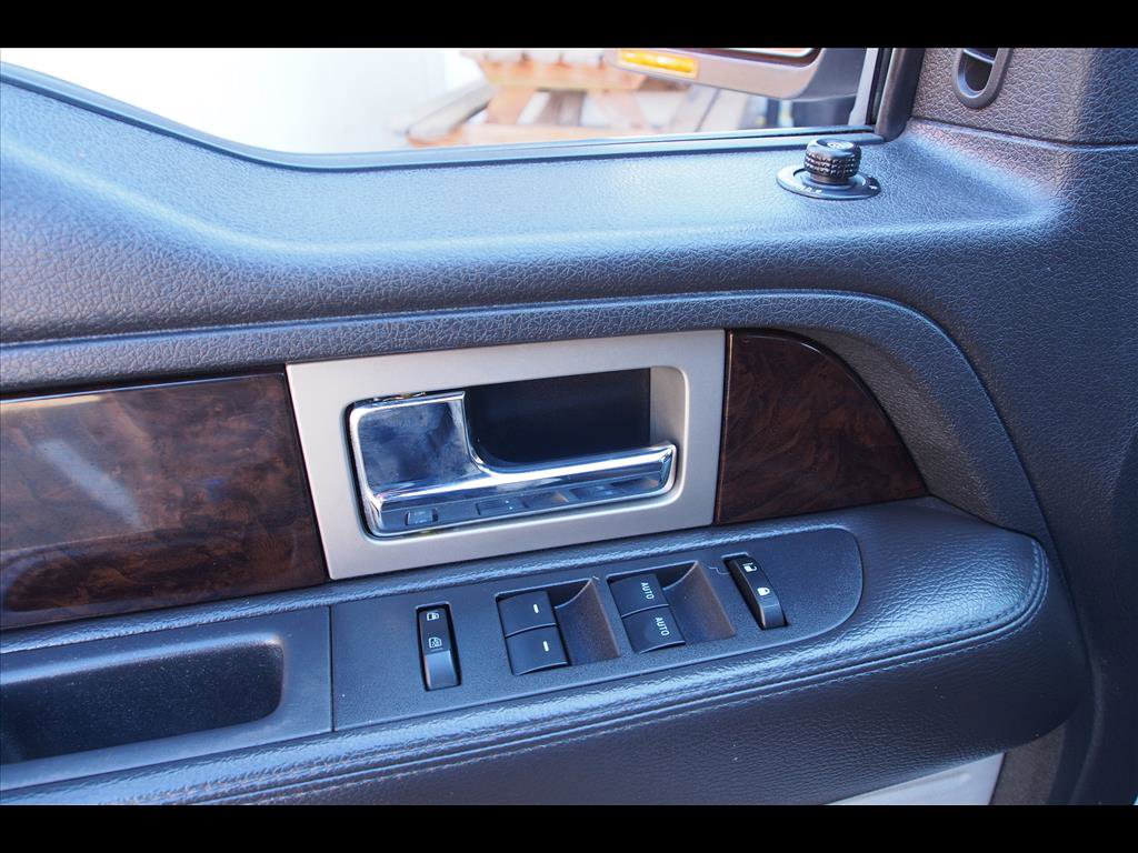 Used 2014 Ford F150 Platinum image 21