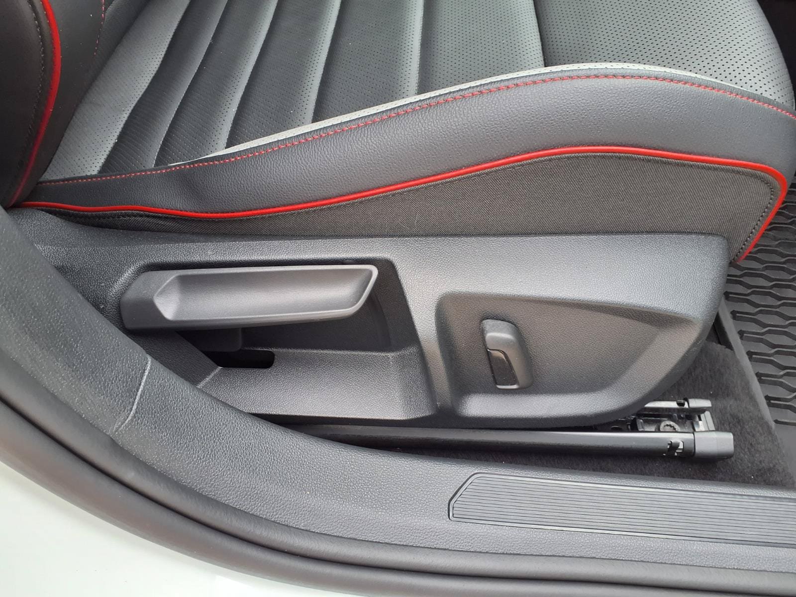 Used 2024 Volkswagen GTI SE w/ SE Leather Seats Package FWD image 13