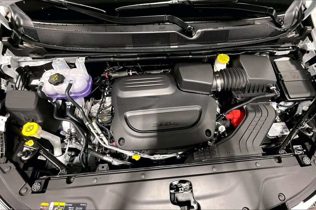 New 2026 Chrysler Pacifica Limited w/ S Appearance Package image 27