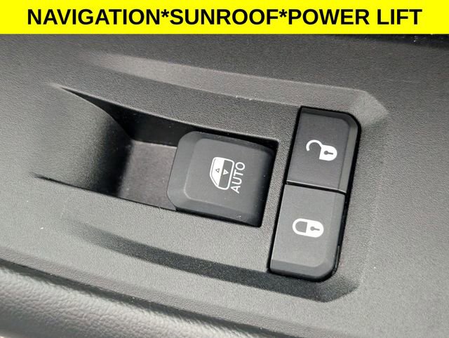 Used 2024 Jeep Grand Cherokee L Limited w/ Luxury Tech Group II image 35