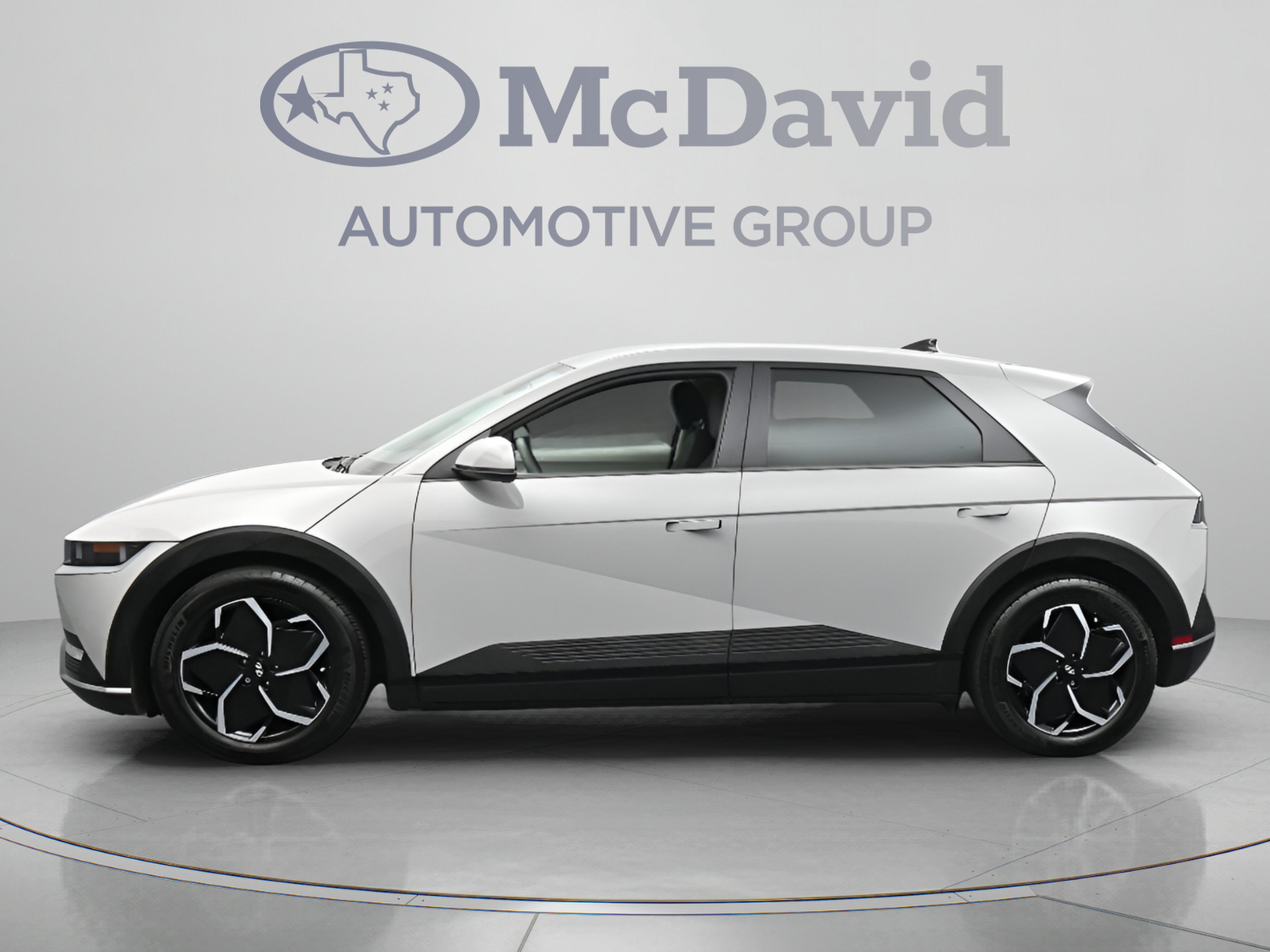 Used 2024 Hyundai Ioniq 5 SE RWD image 5