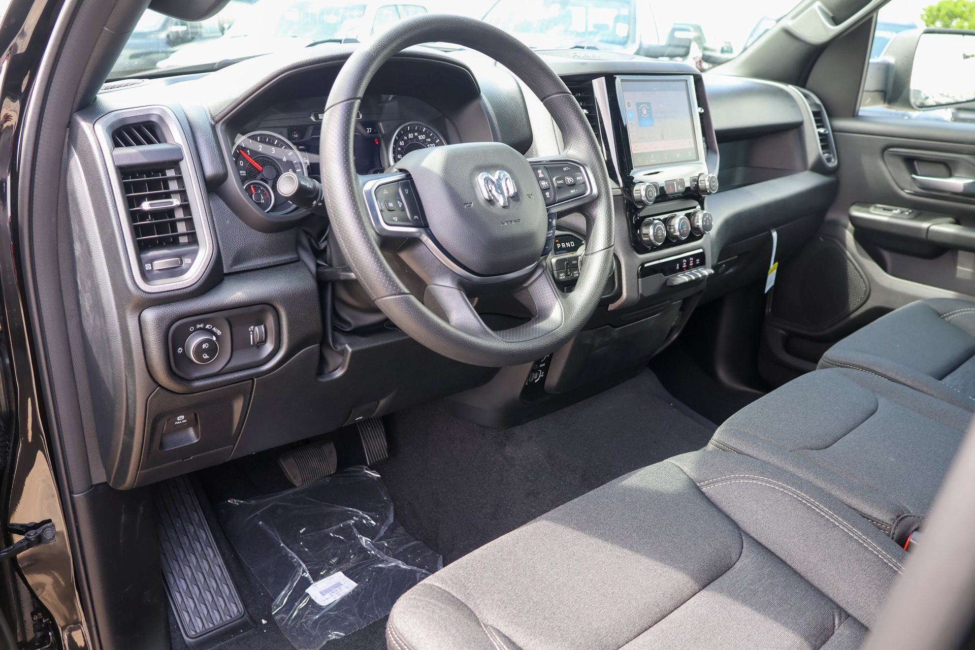 New 2026 RAM 1500 Warlock AWD/4WD image 3