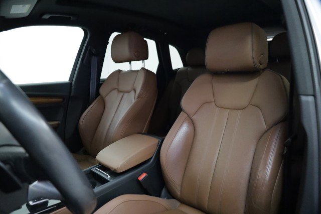 Used 2022 Audi Q5 e Premium Plus image 8
