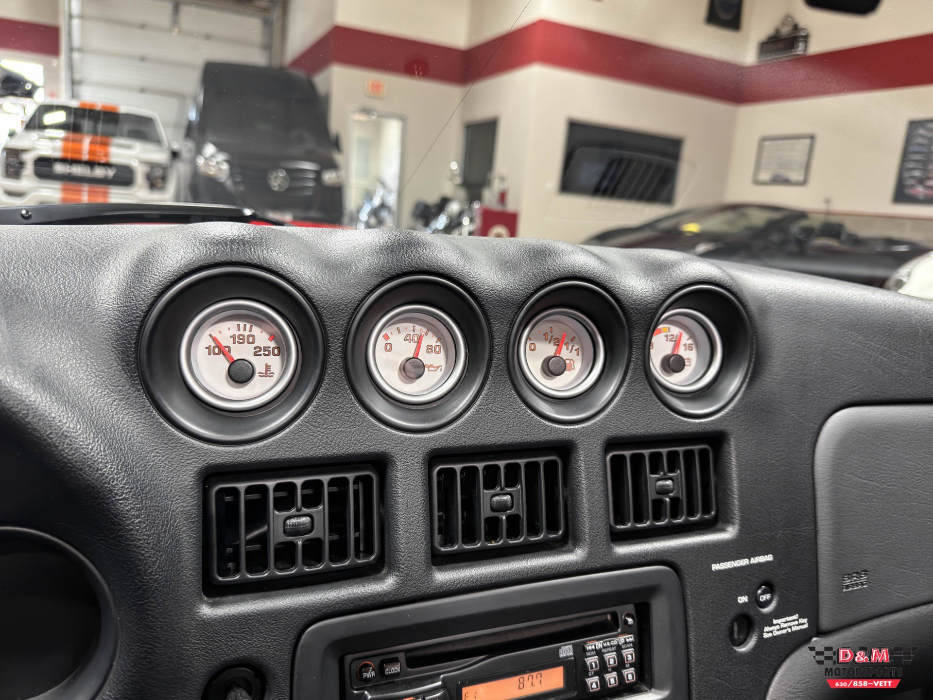 Used 2000 Dodge Viper RT/10 RWD image 18