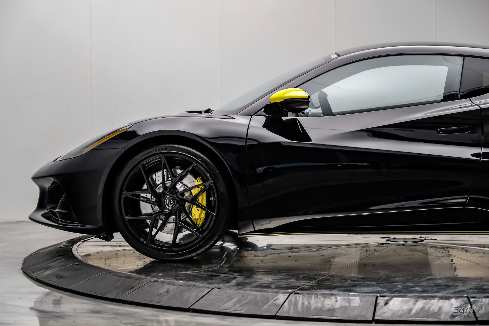 New 2026 Lotus Emira SE RWD image 10