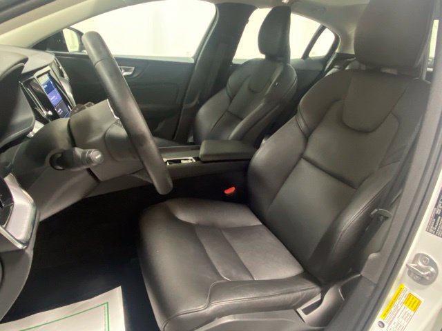 Used 2025 Volvo S60 B5 Core AWD/4WD image 11