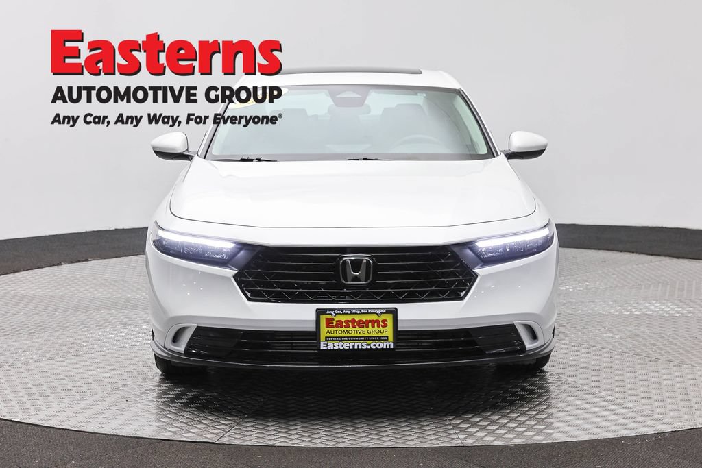Used 2024 Honda Accord EX image 2