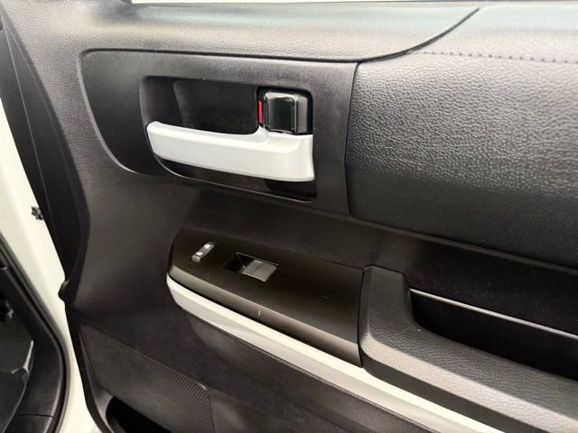 Used 2020 Toyota Tundra SR5 w/ SR5 Upgrade Package image 20