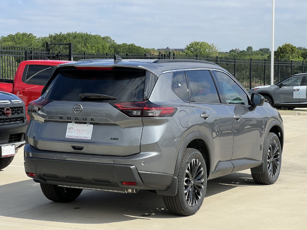 New 2026 Nissan Rogue Dark Armor AWD/4WD image 4