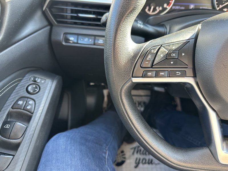 Used 2020 Nissan Altima 2.5 S FWD image 14