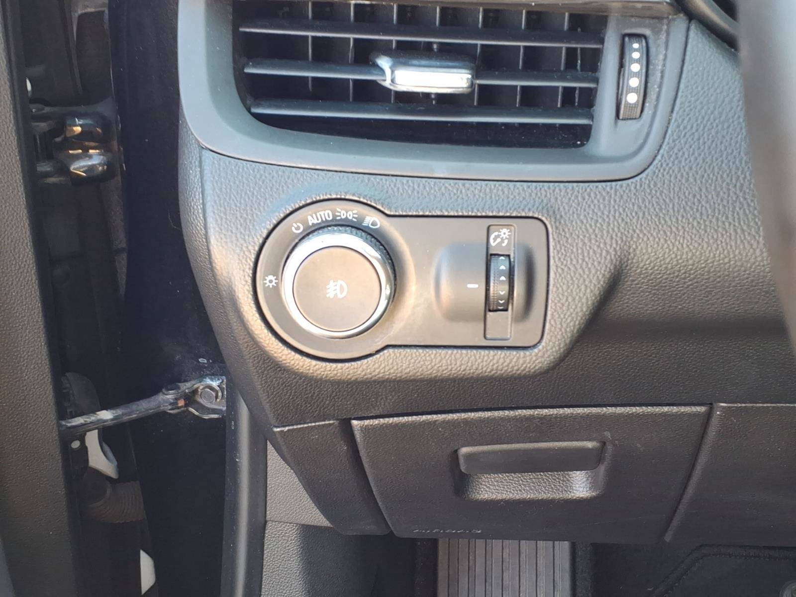 Used 2017 Buick Envision Essence AWD/4WD image 20