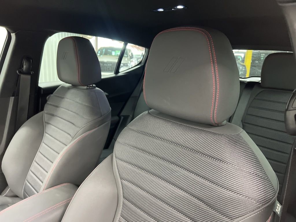 Used 2024 Dodge Hornet GT image 16