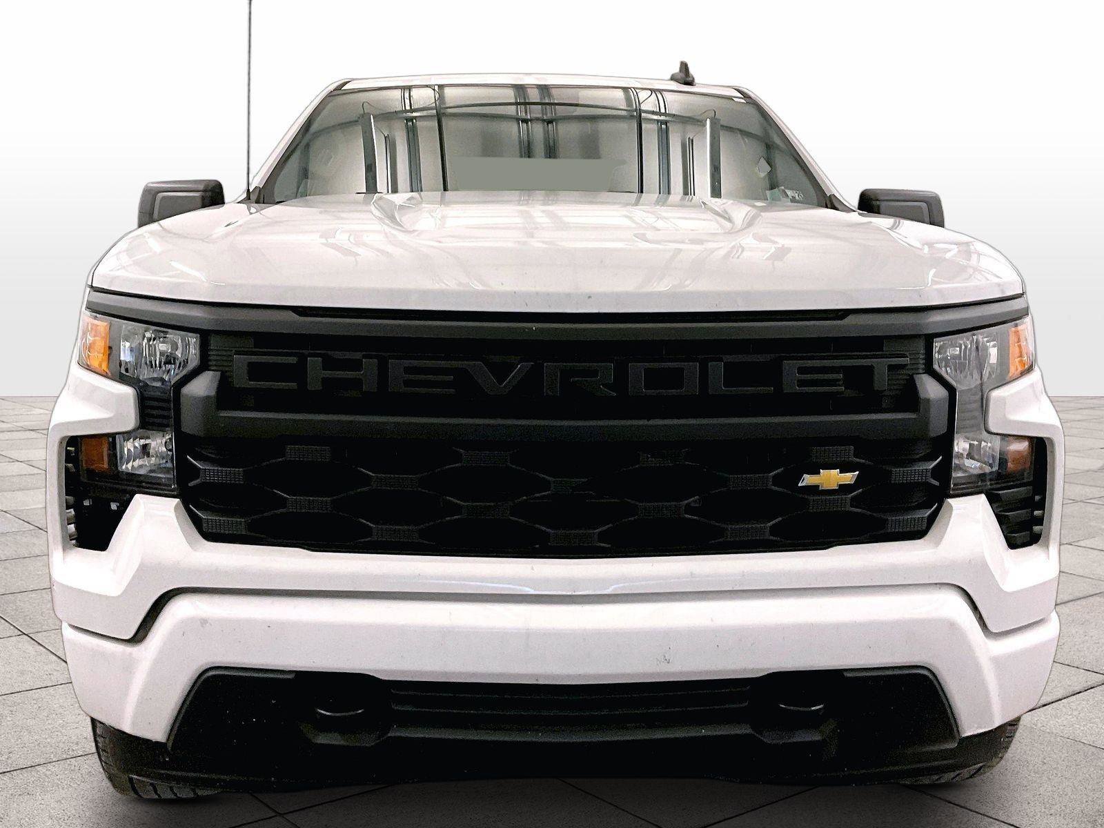 Used 2024 Chevrolet Silverado 1500 Custom AWD/4WD image 3