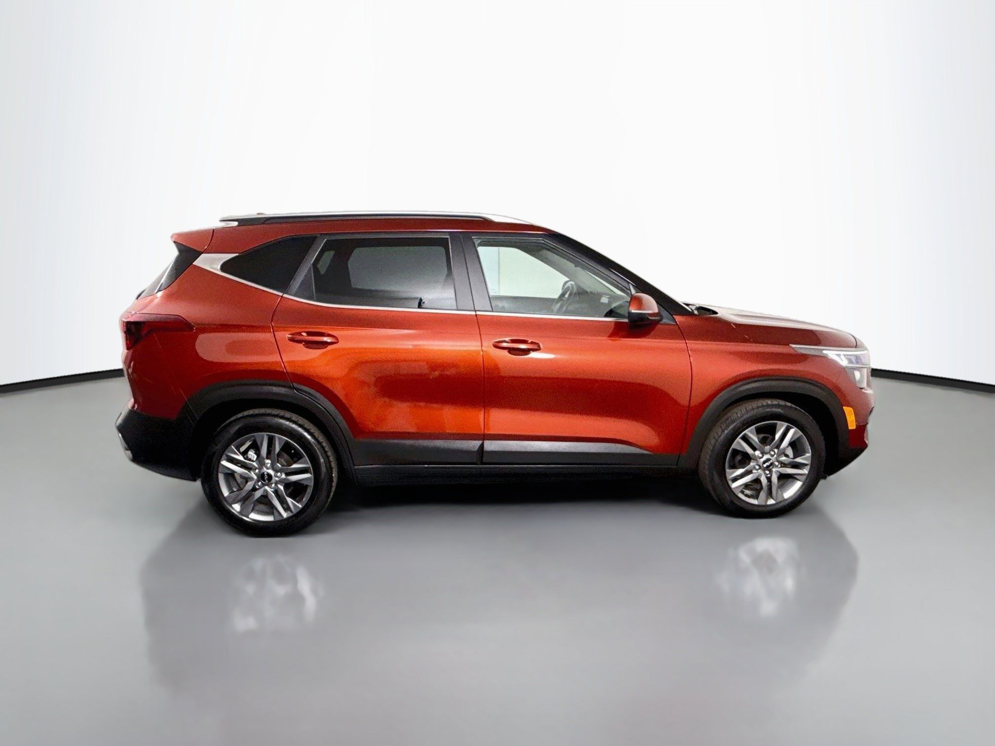 Used 2022 Kia Seltos S FWD image 11