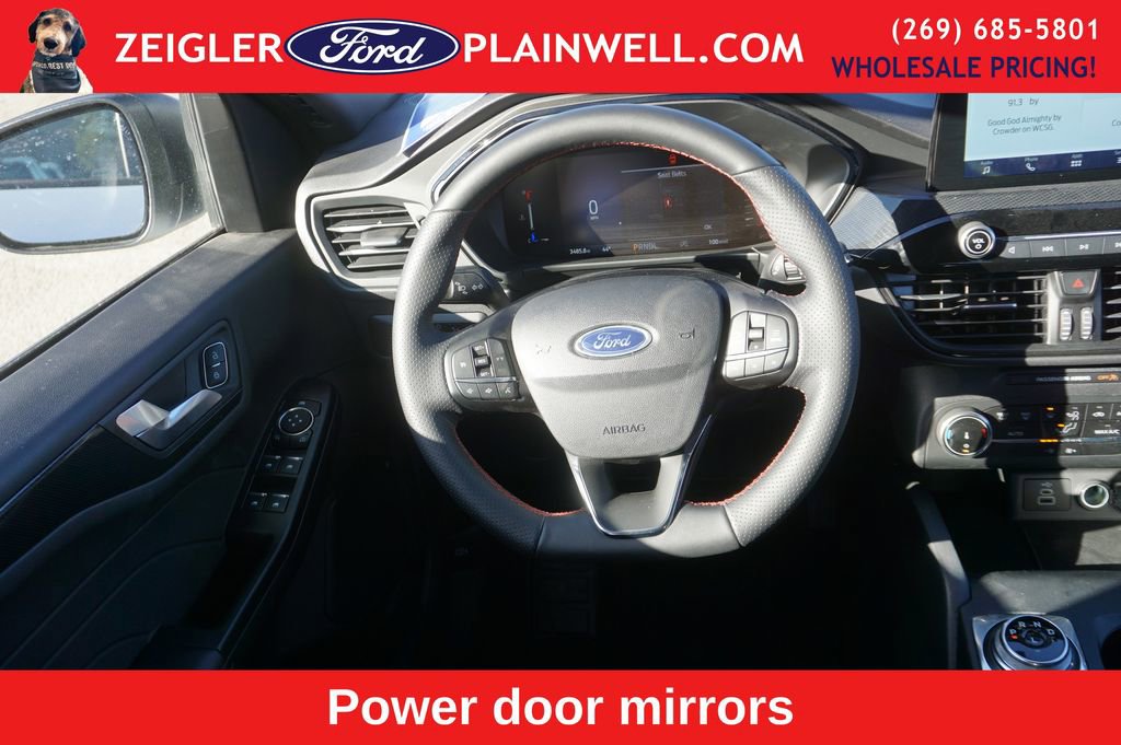 Used 2025 Ford Escape ST-Line image 13