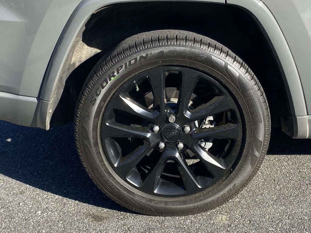 Used 2020 Jeep Grand Cherokee Altitude image 7