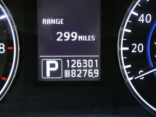 Used 2012 INFINITI G37 x w/ Premium Pkg image 18