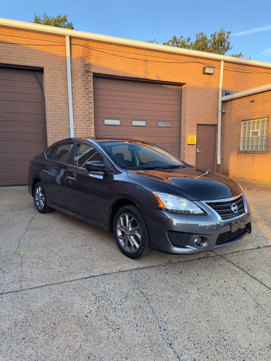 Used 2013 Nissan Sentra SR image 3
