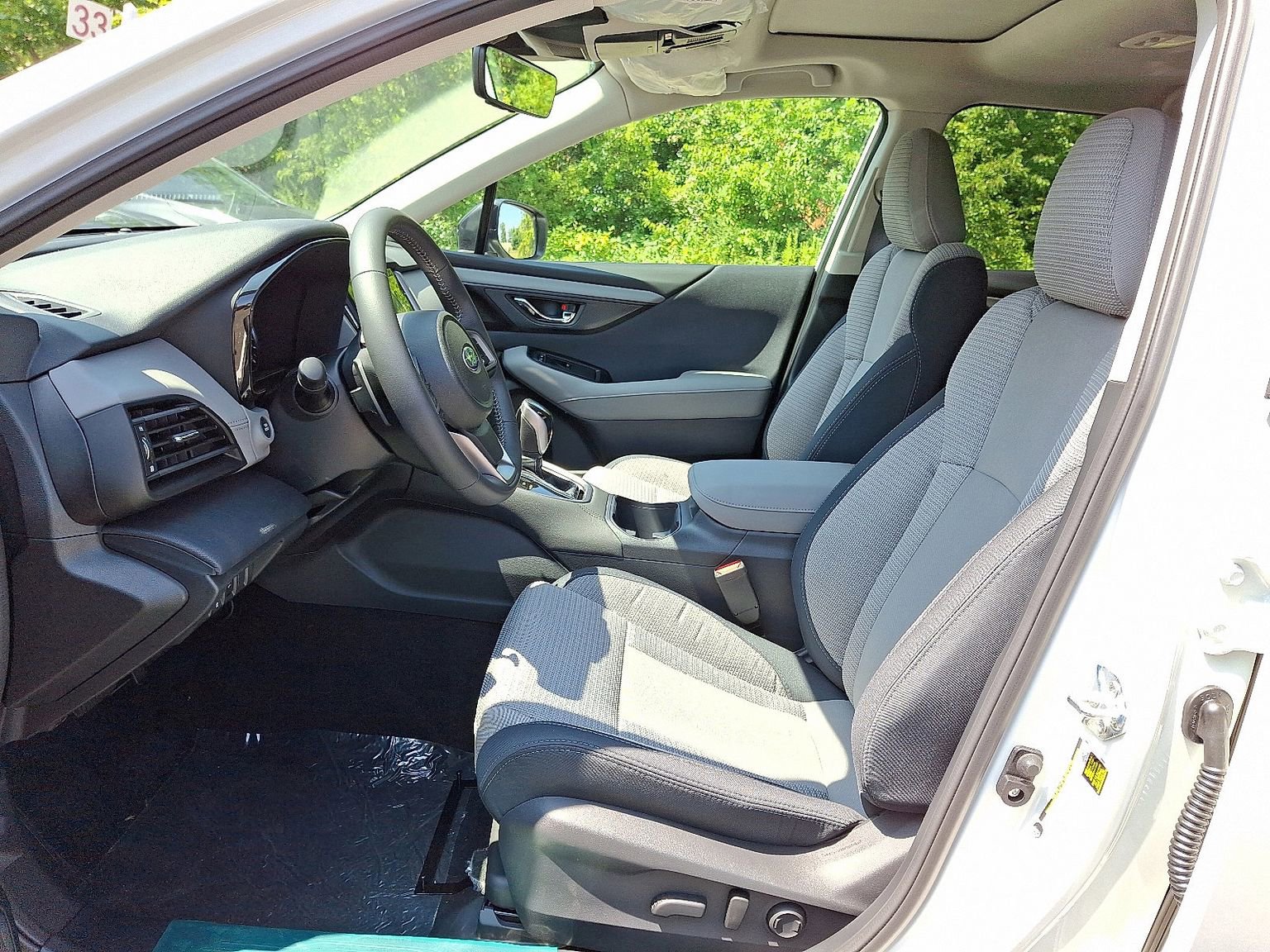 Used 2025 Subaru Outback Premium image 6