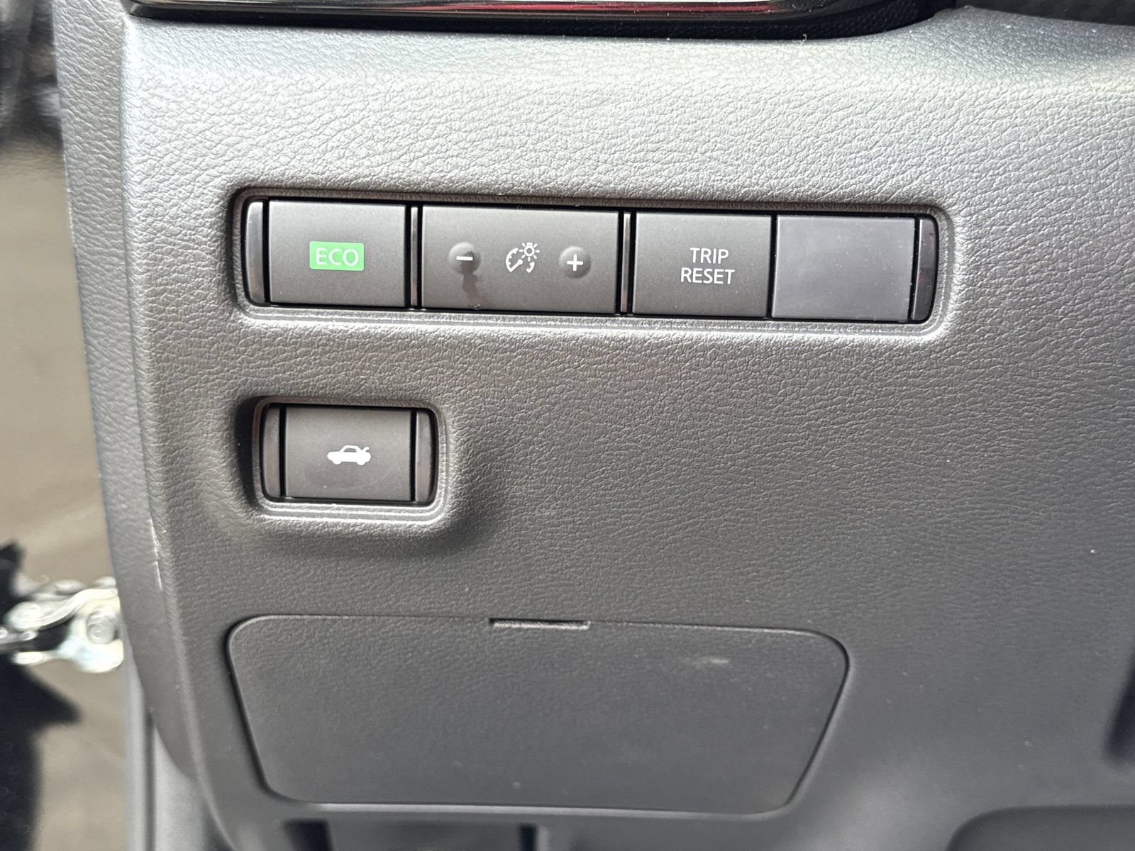 New 2025 Nissan Sentra SV w/ All-Weather Package FWD image 12