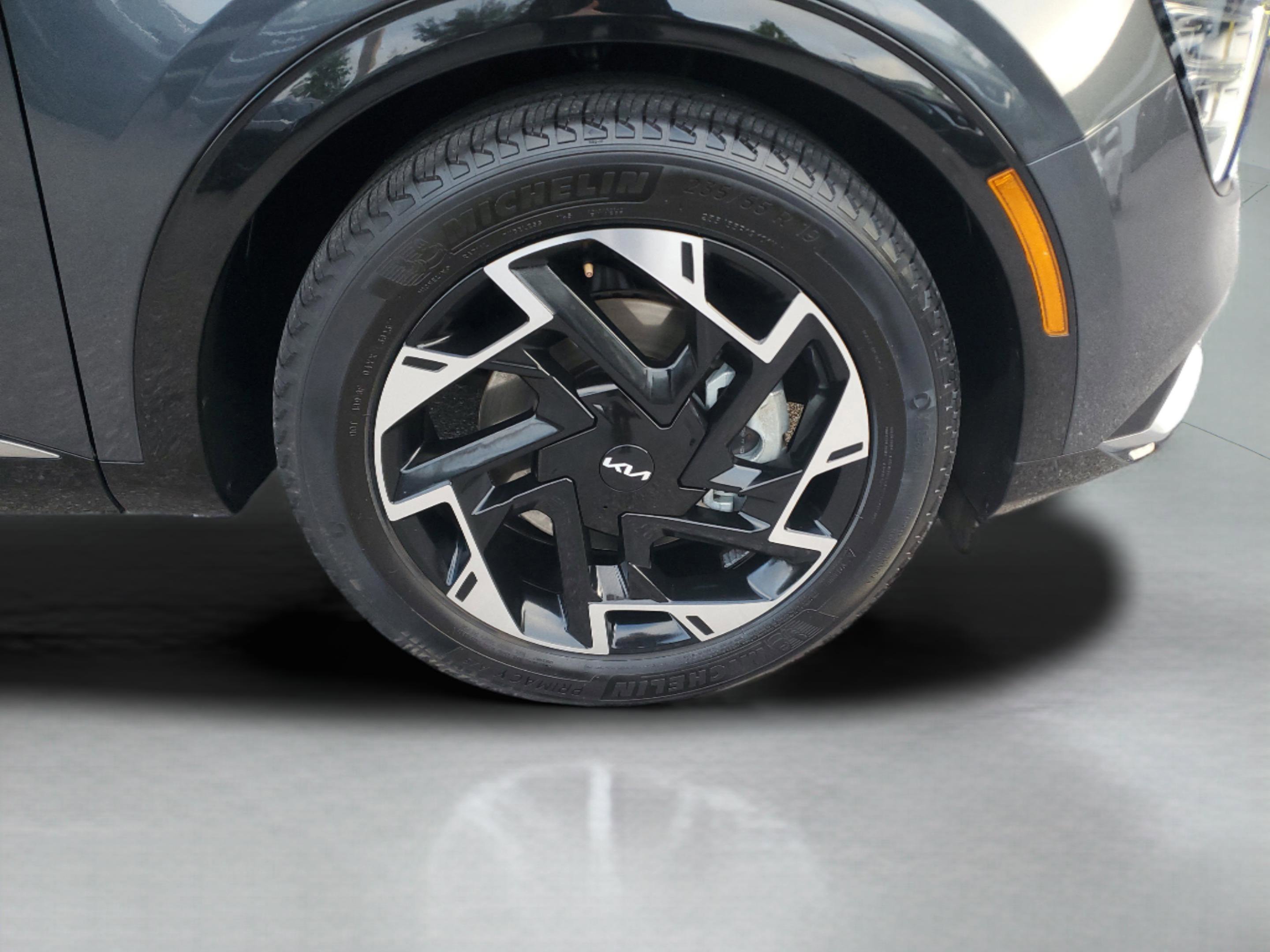 Certified 2024 Kia Sportage SX FWD image 29