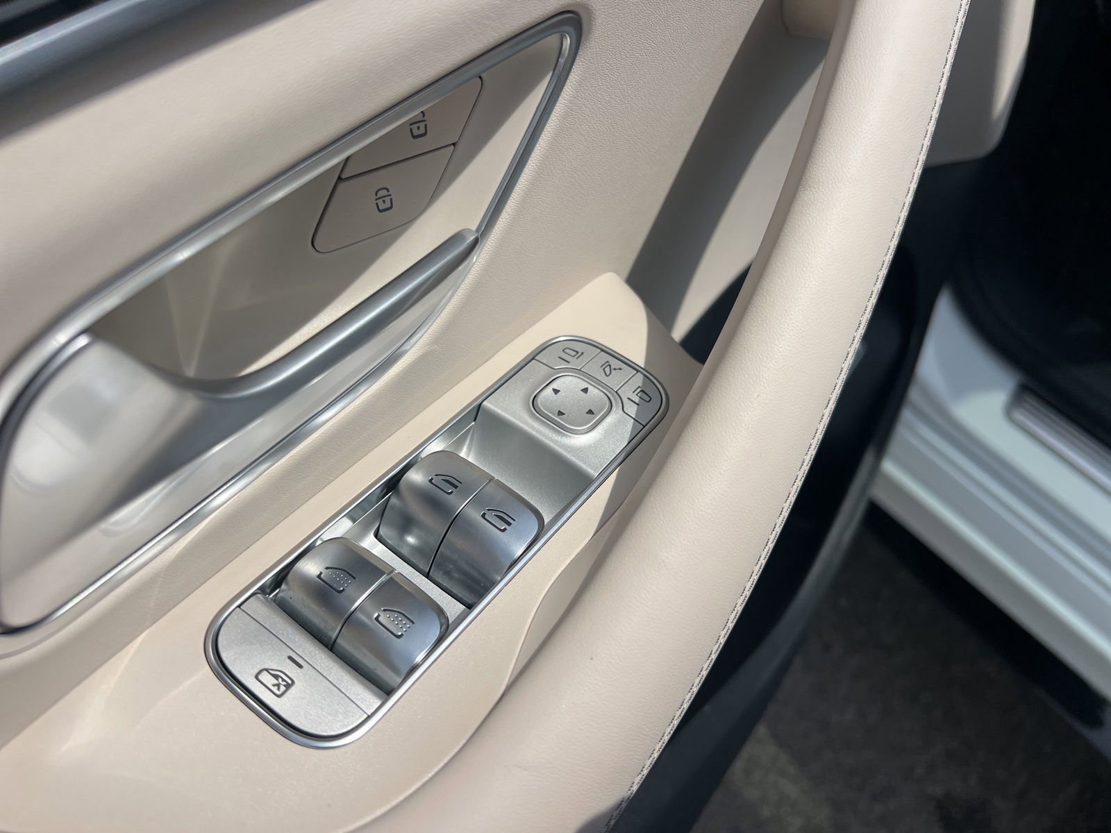 Used 2026 Mercedes-Benz GLE 63 AMG S image 31