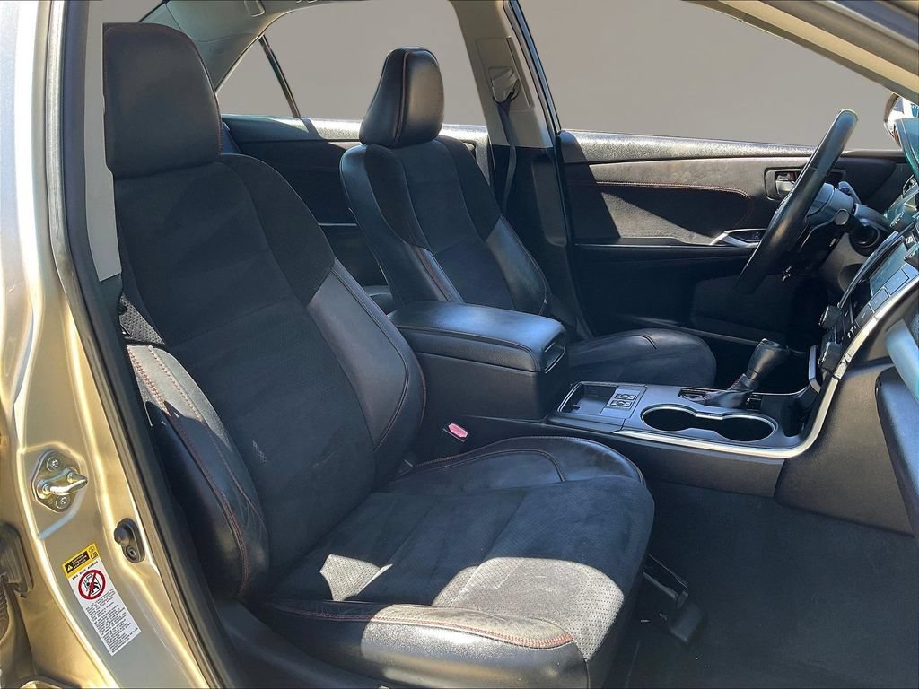 Used 2015 Toyota Camry XSE FWD image 27