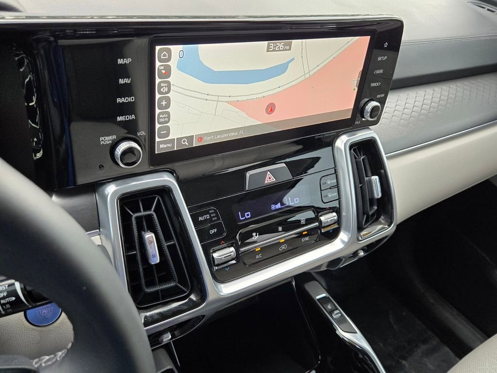 Used 2023 Kia Sorento SX image 21