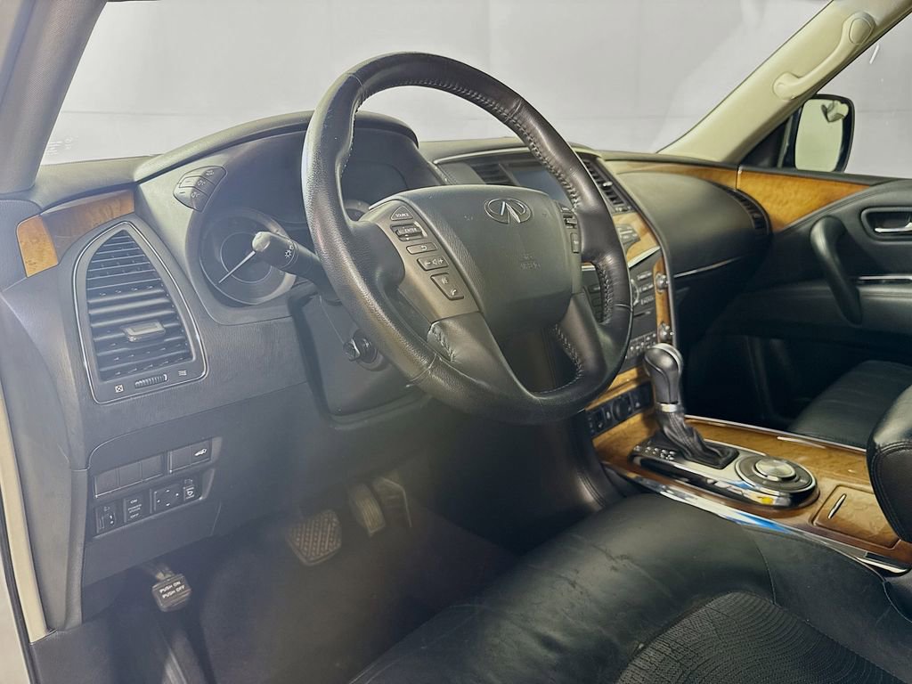 Used 2012 INFINITI QX56 2WD w/ Theater Pkg image 10