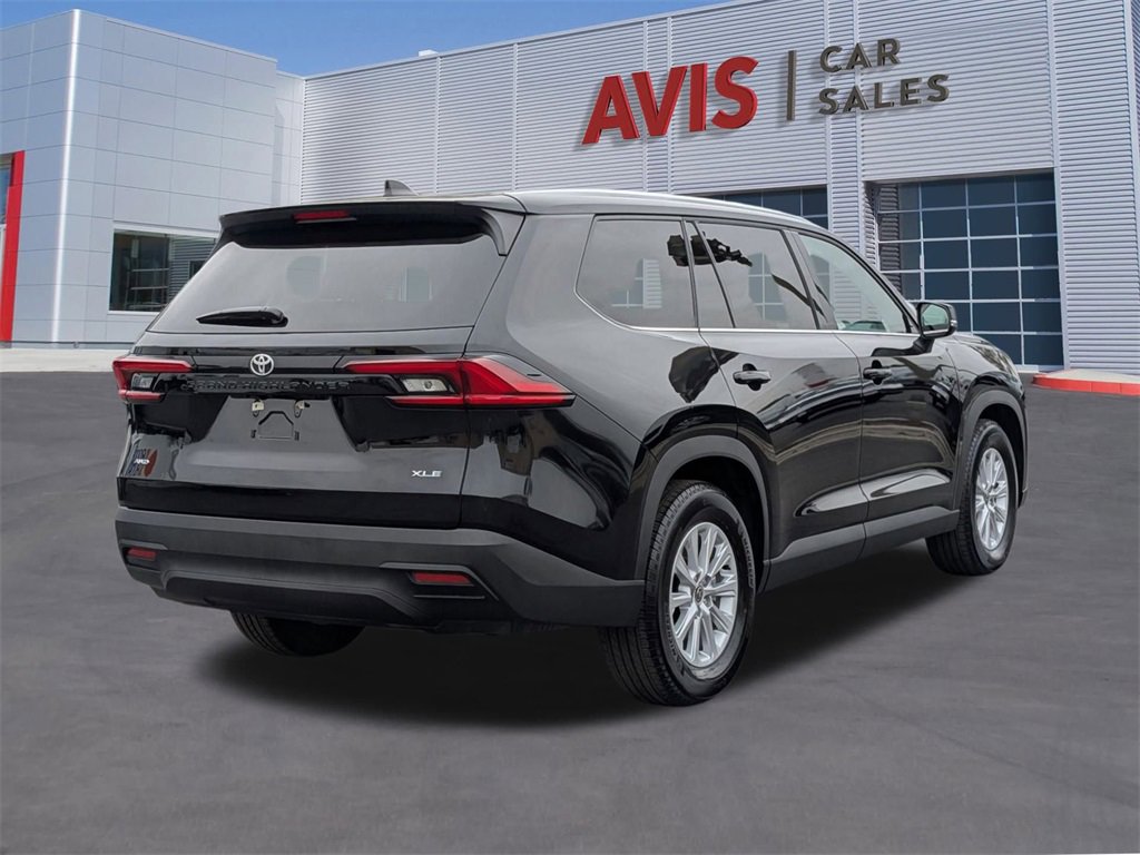 Used 2025 Toyota Grand Highlander AWD image 6
