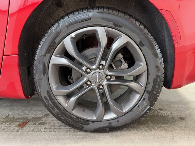 Used 2026 Chrysler Pacifica Select image 8