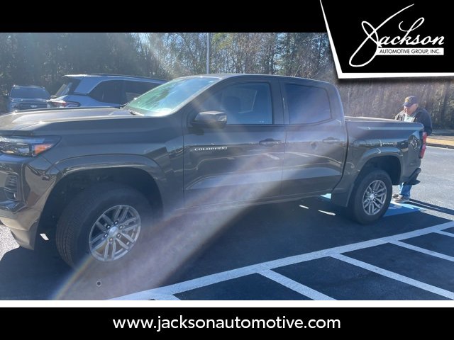 Used 2024 Chevrolet Colorado LT w/ LT Convenience Package III