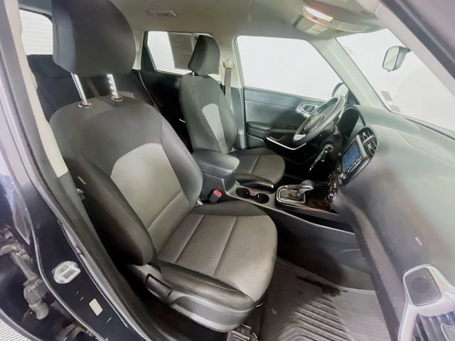 Used 2020 Kia Soul LX FWD image 26