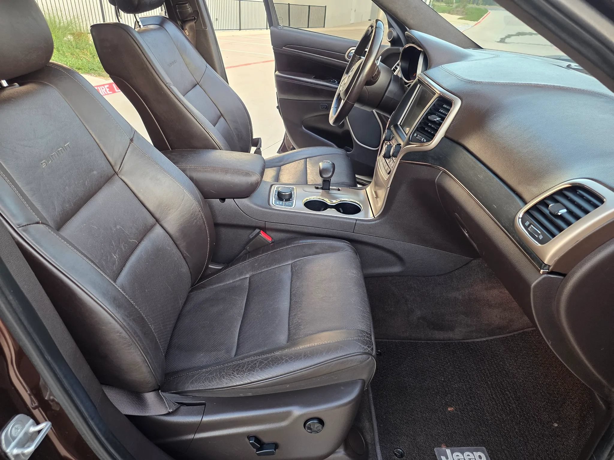 Used 2014 Jeep Grand Cherokee Summit AWD/4WD image 14
