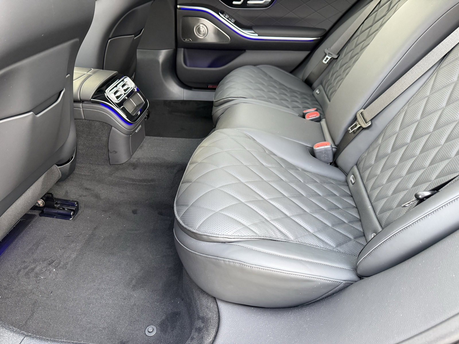 New 2026 Mercedes-Benz S 580 4MATIC Sedan image 27