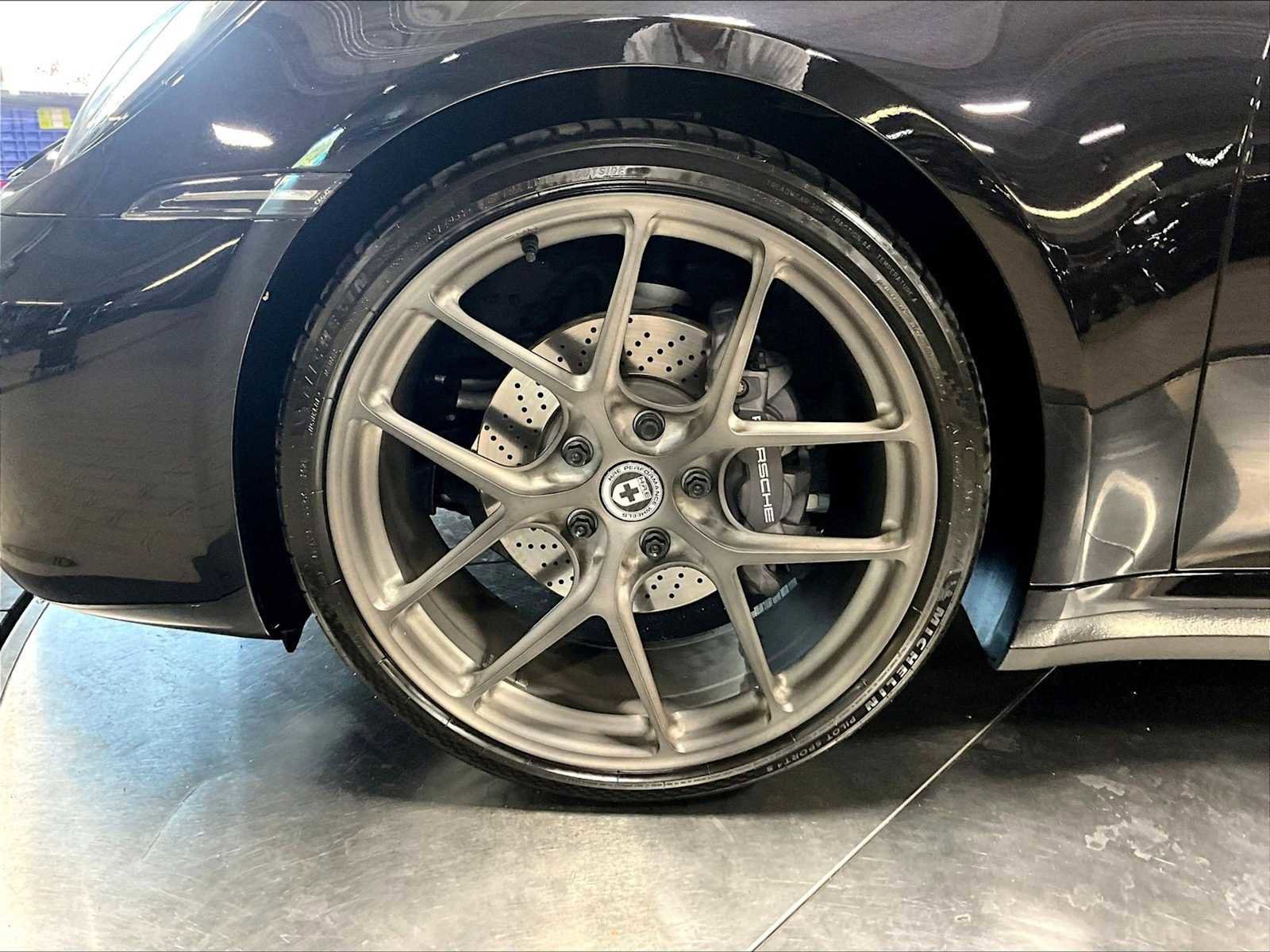 Used 2020 Porsche 911 Carrera image 13