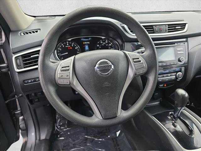 Used 2016 Nissan Rogue SV image 17