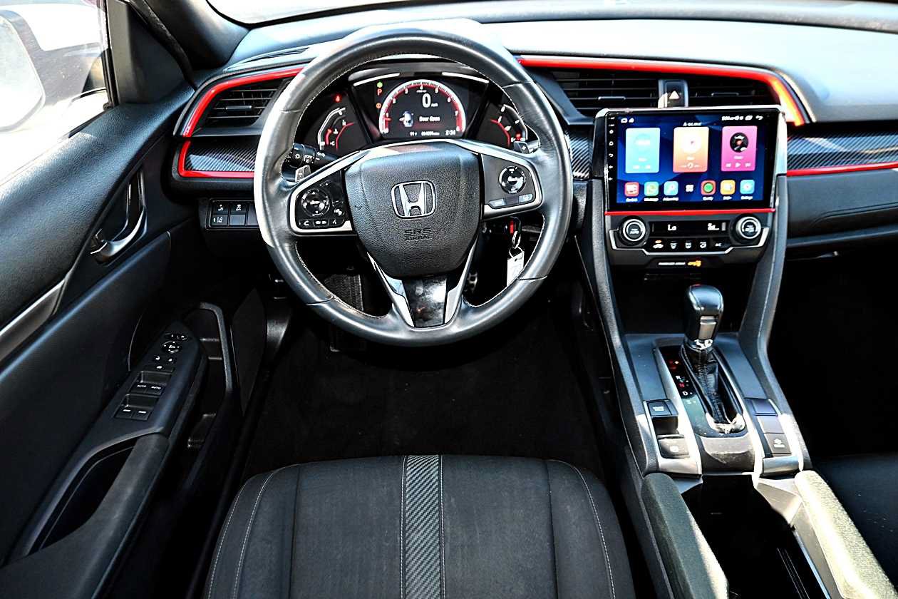 Used 2019 Honda Civic Sport image 12