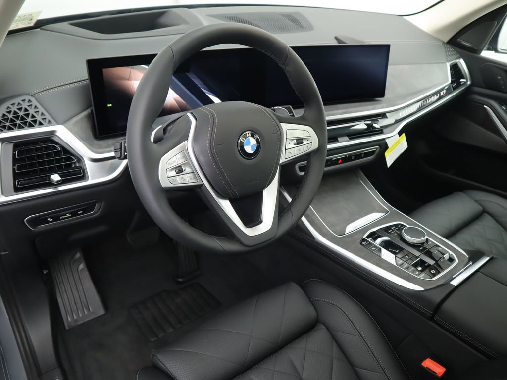 Used 2026 BMW X7 xDrive40i w/ Premium Package image 10