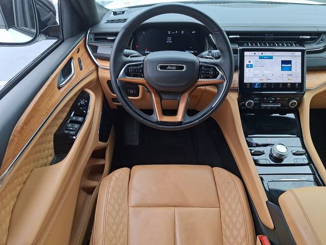 Used 2024 Jeep Grand Cherokee L Summit image 11
