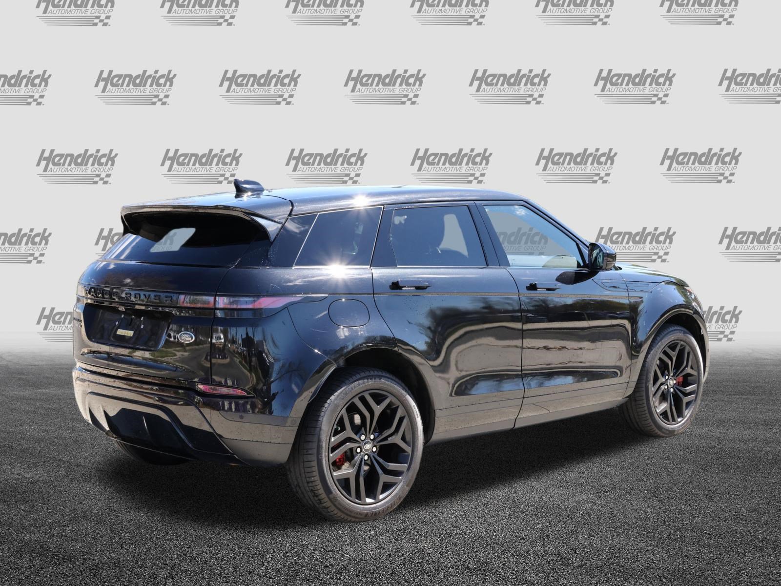 Used 2020 Land Rover Range Rover Evoque SE image 9