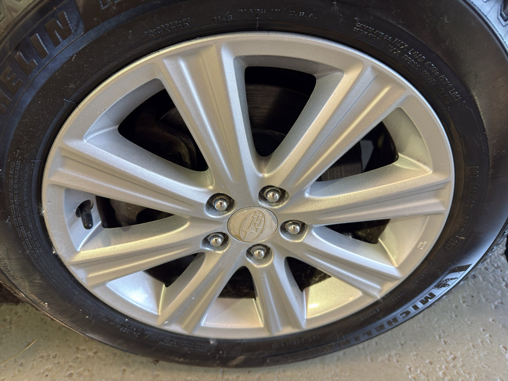 Used 2010 Subaru Legacy 2.5i Premium AWD/4WD image 36