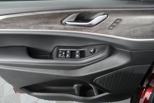 New 2025 Jeep Grand Cherokee L Limited w/ Black Appearance Package image 14